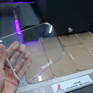 Khung ảnh Mica sản xuất theo đơn đặt hàng tại Hà Nội