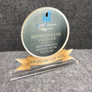 Biểu trưng Mica tặng Khách hàng - Sản xuất theo yêu cầu