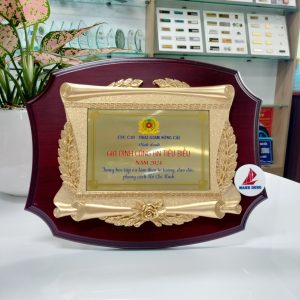 Làm bảng vinh danh tặng quà nhân sự kiện tại Hà Nội