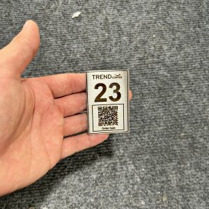 Thẻ inox khắc mã QR cho nhà hàng, quán ăn giá xưởng