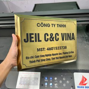In biển hiệu kim loại tại Hà Nội giá gốc tận xưởng