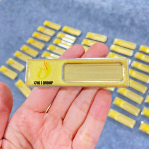 Làm biển tên nhân viên Hà Nội giá xưởng, bền đẹp và thẩm mỹ